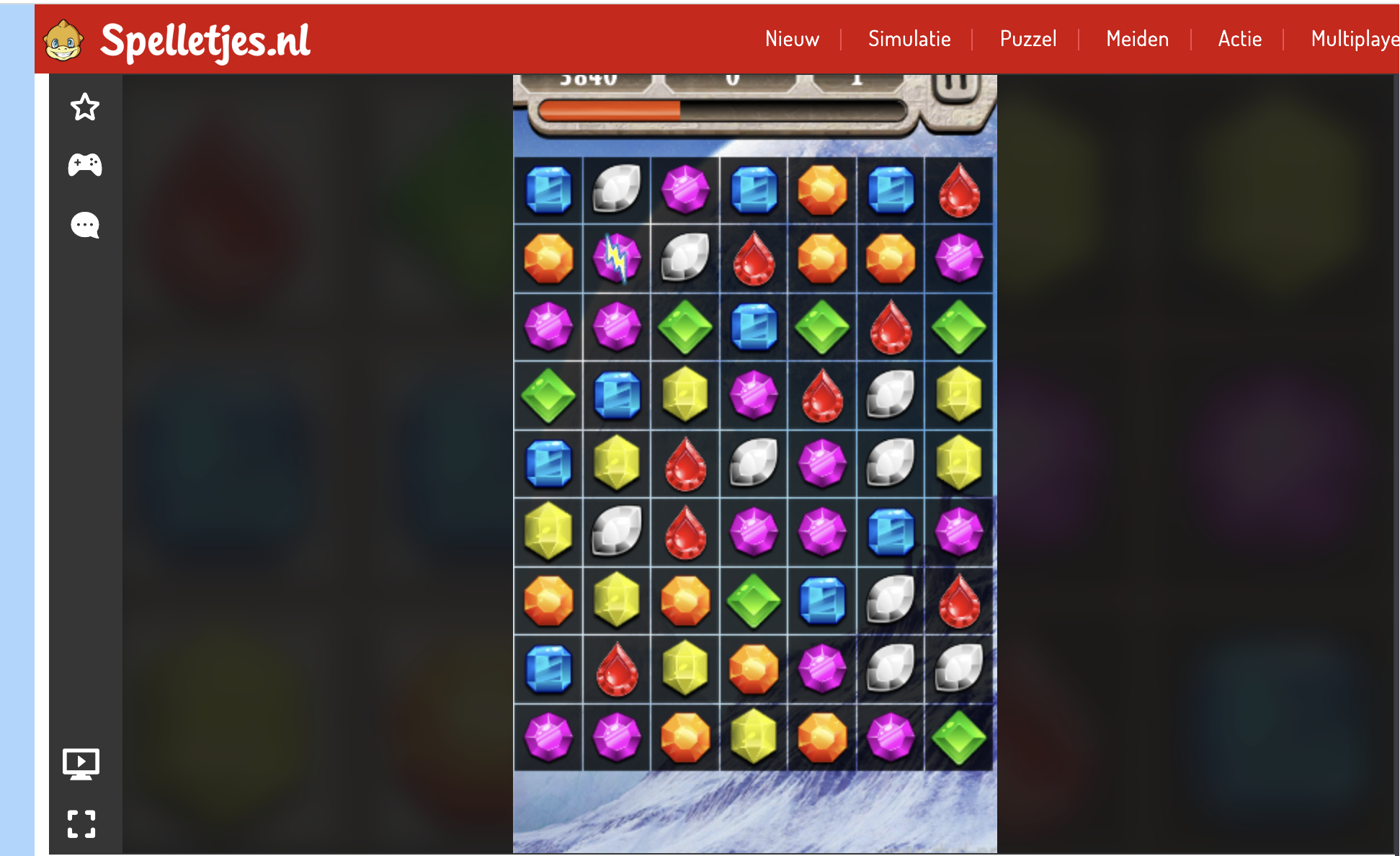 Spelbord van het spel Juwelenmatch, waar je dezelfde edelstenen met elkaar moet matchen